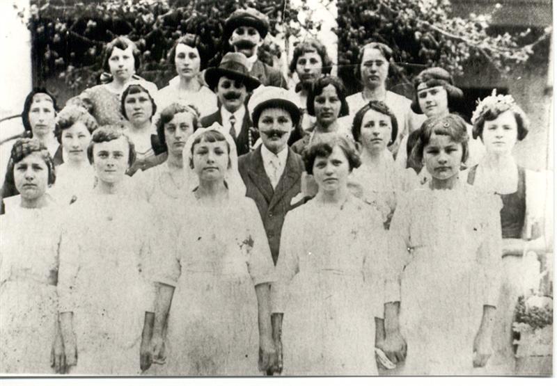 Hatzfeld Blumenmaedchen