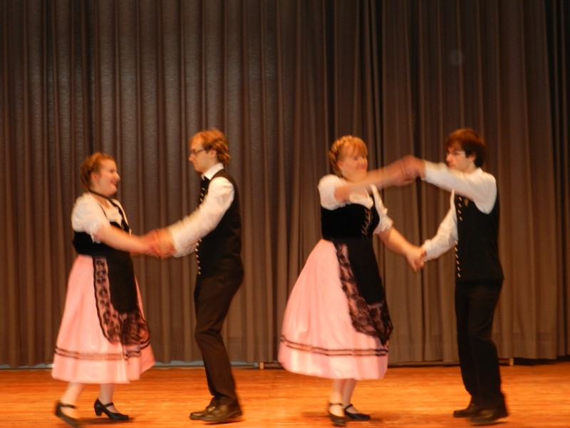 19_09_2016 Banater Schwabenkinder bei Gemeindefest (9)