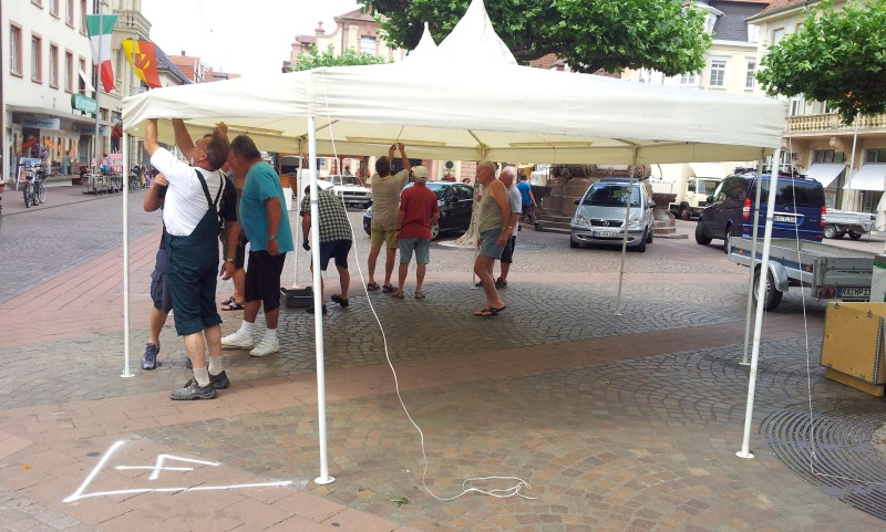 20130718_beim Zeltaufbau (1)